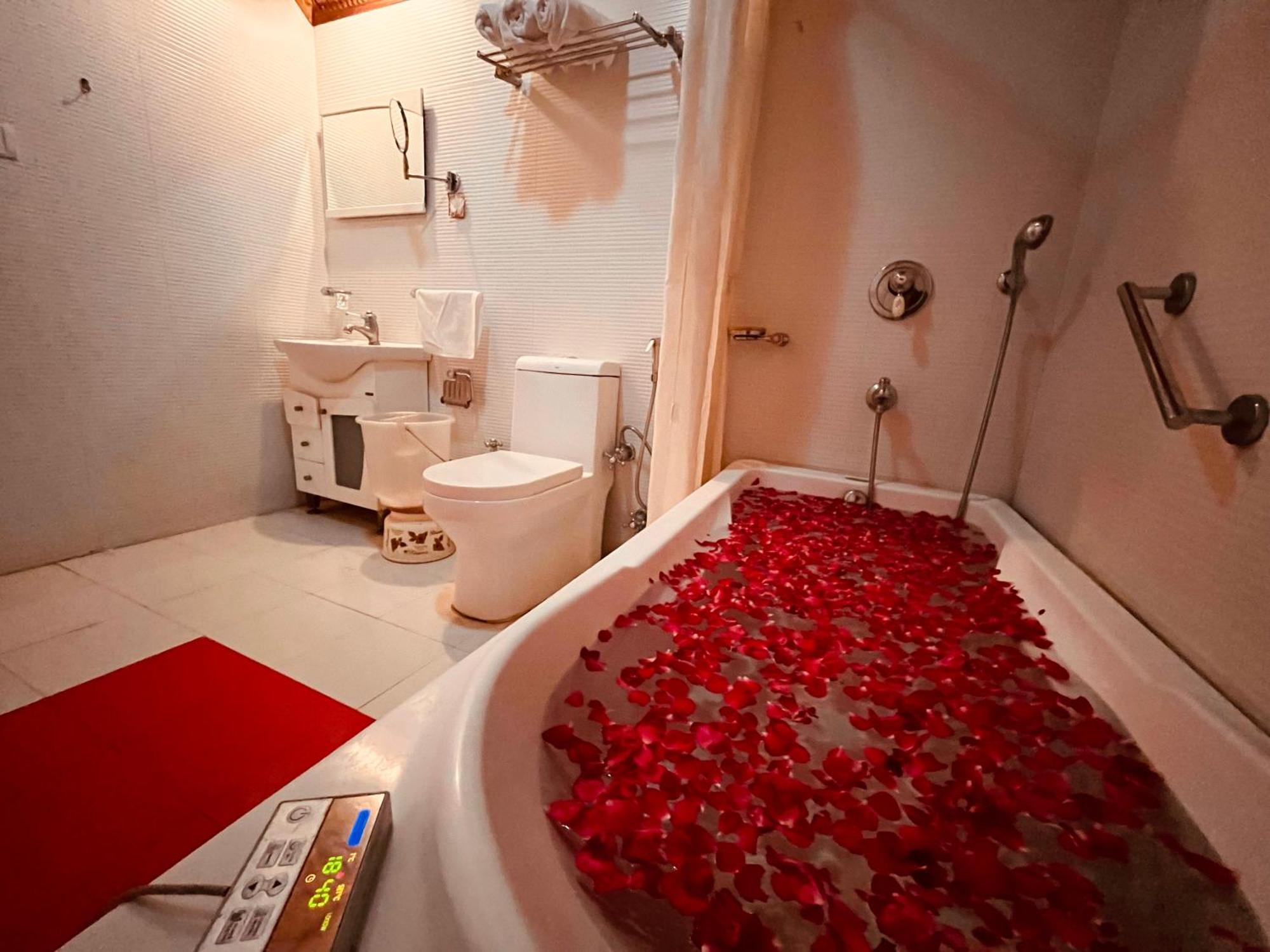 Hotel Hill View, Mussoorie - Near Jw Marriott Mussoorie, M 77377-32479 Exterior foto